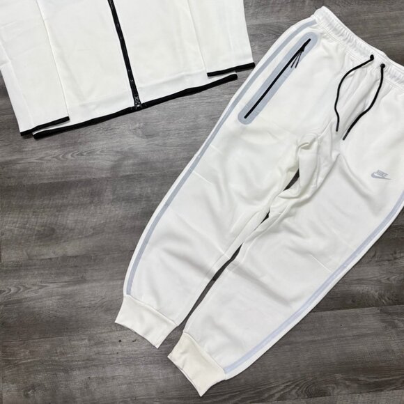 Nike Other - Nike Sweatpants New size medium